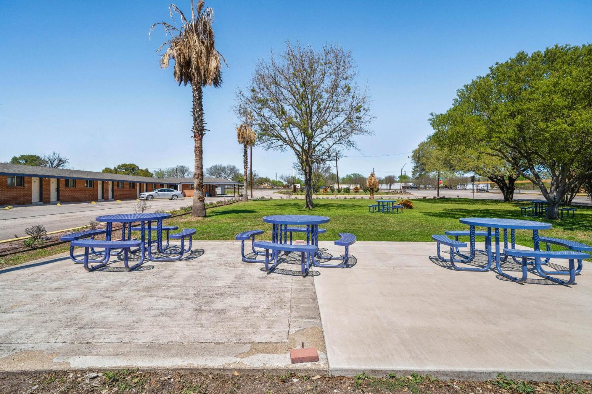 Oyo Hotel Luling Tx Downtown I-10/Us-90 Εξωτερικό φωτογραφία