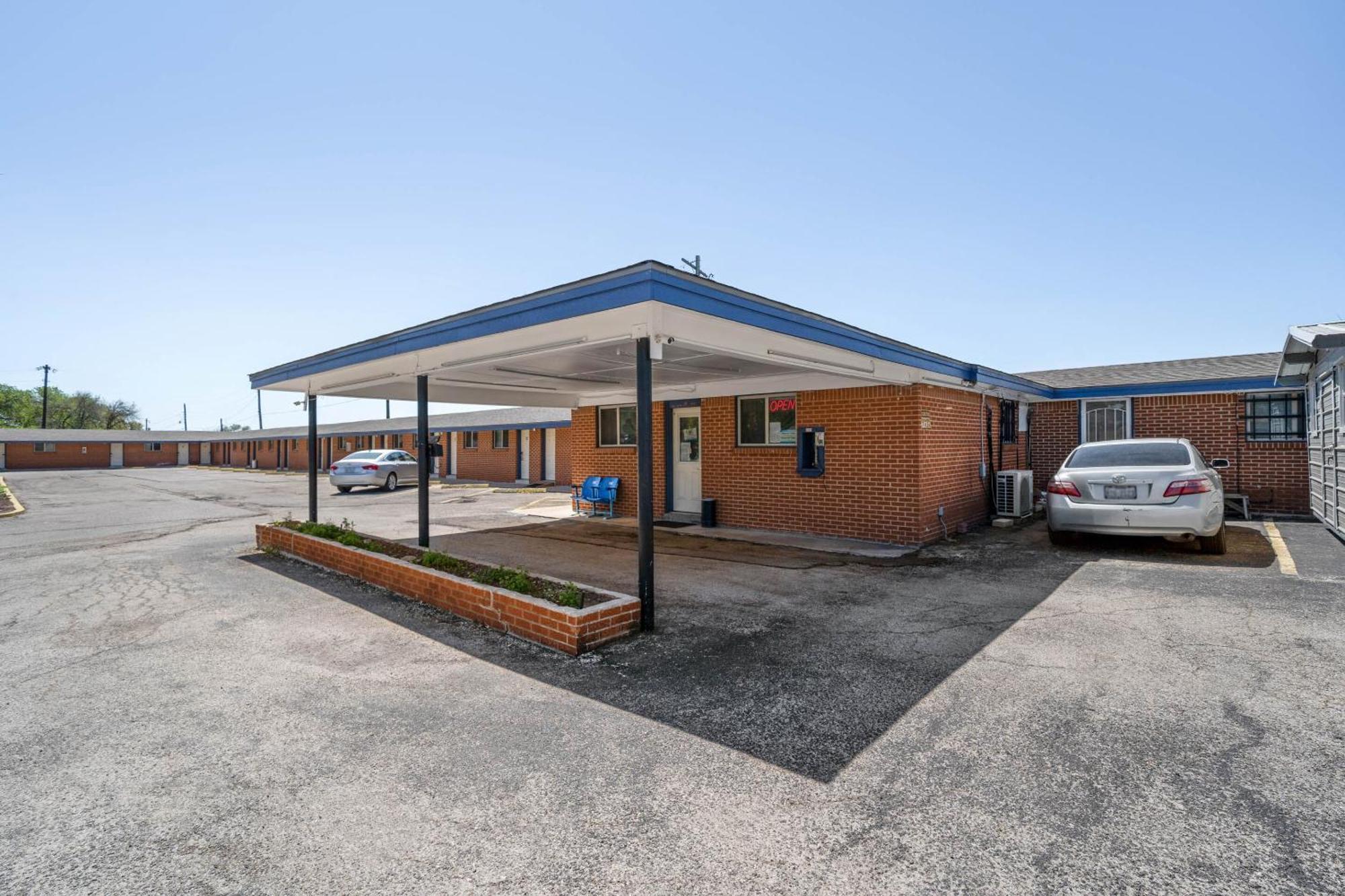Oyo Hotel Luling Tx Downtown I-10/Us-90 Εξωτερικό φωτογραφία